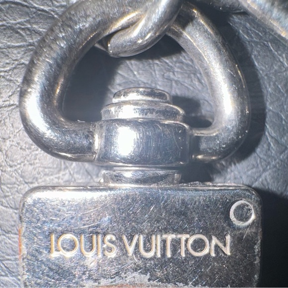 Louis Vuitton Silver Initials Palladium Keychain Bag Charm - Picture 6 of 6